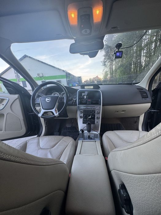 Volvo XC60 2.0 Diesel | 2010 | Hak | Jasne wnętrze