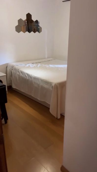 Arrenda-se quarto