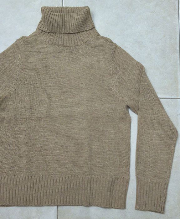 Camisola Gola Alta Beje da Sfera