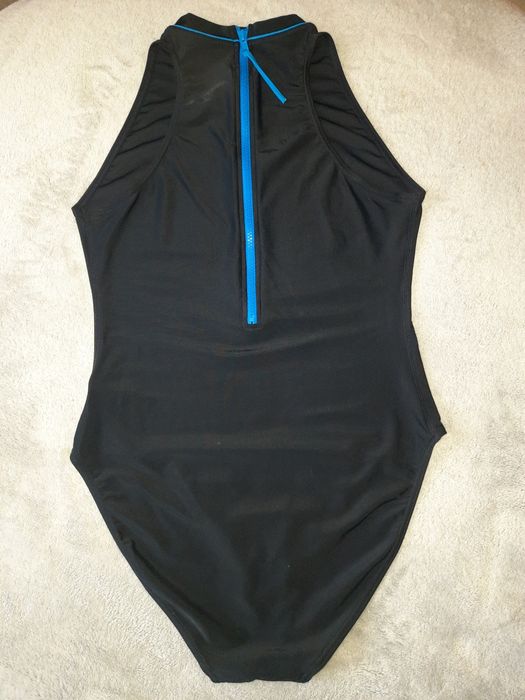 Купальник Zoggs (розмір 44-46)