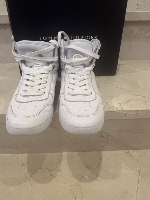 Sneakersy Tommy Hilfiger skórzane 38 białe