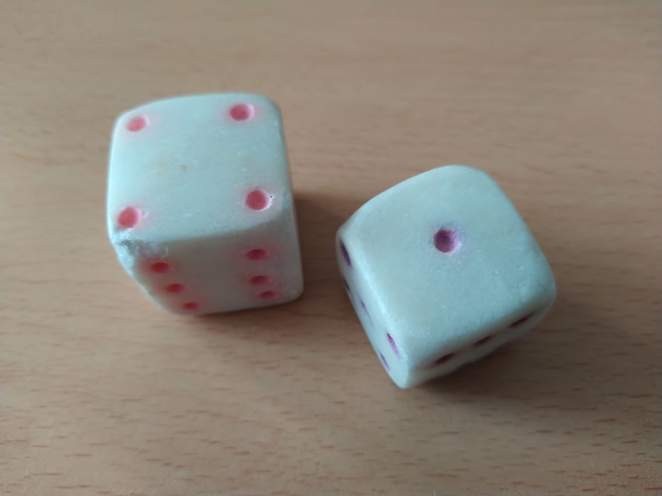 Dados em pedra mármore64297759582337120