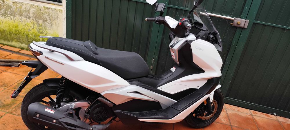 Keeway com pouco uso