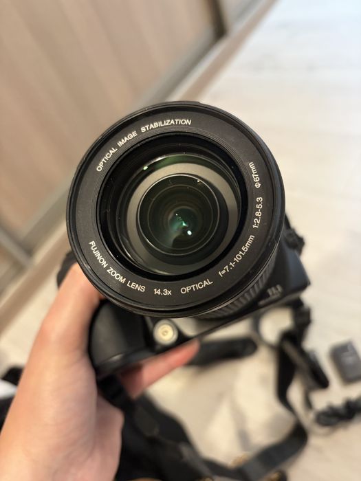 Aparat Fujifilm Finepix S 100 fs, sprawny, zestaw, brak ładowarki