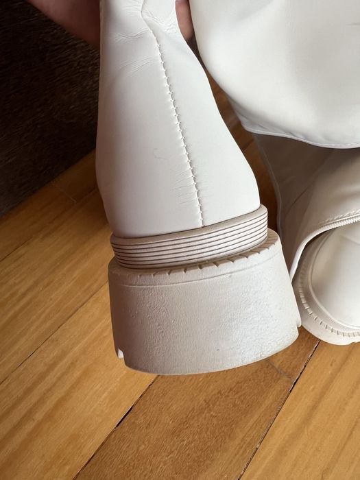 Botas beige cano alto