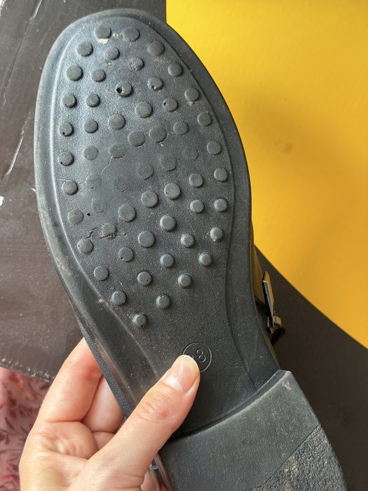 Czarne skórzane botki damskie r. 38 – do naprawy