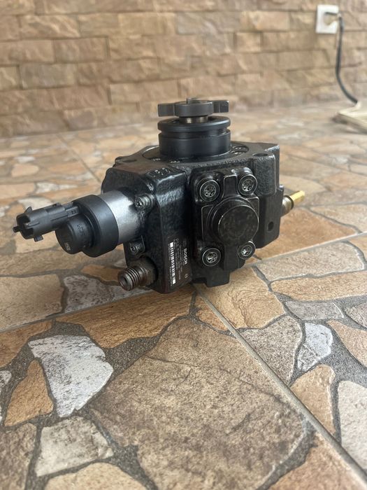 Продам паливний насос