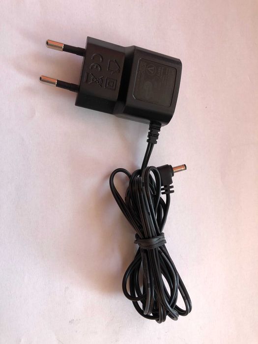 Zasilacz 6V 450mA  wtyk fi 4x1,7 mm  i  fi 3,5/1,35 mm