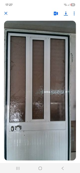 Vendo janela porta branca usada