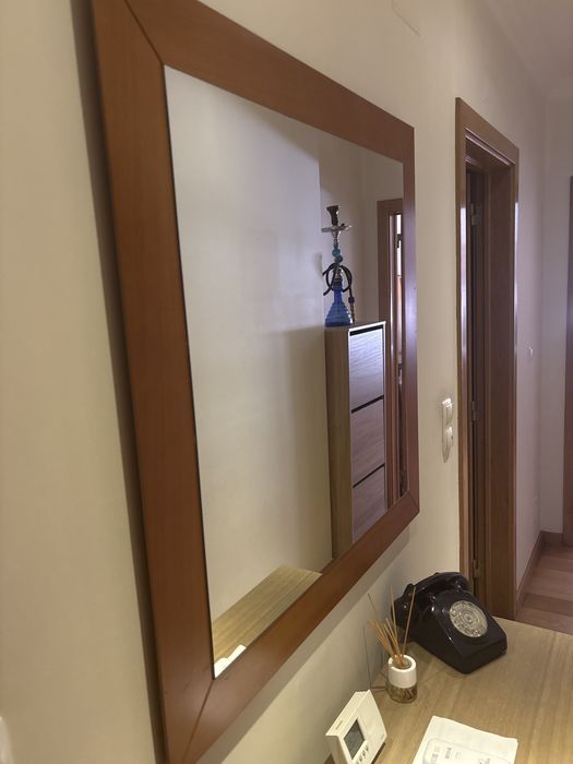 Vendo espelho em cerejeira