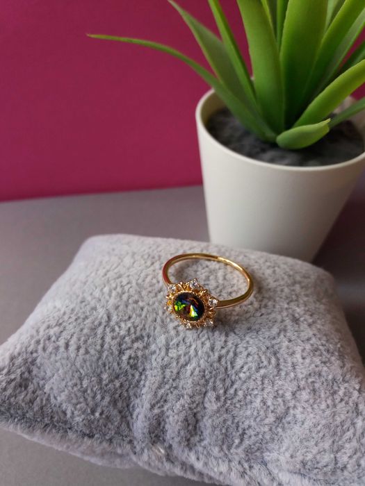 pierścionek swarovski kryształki rozmiar 8