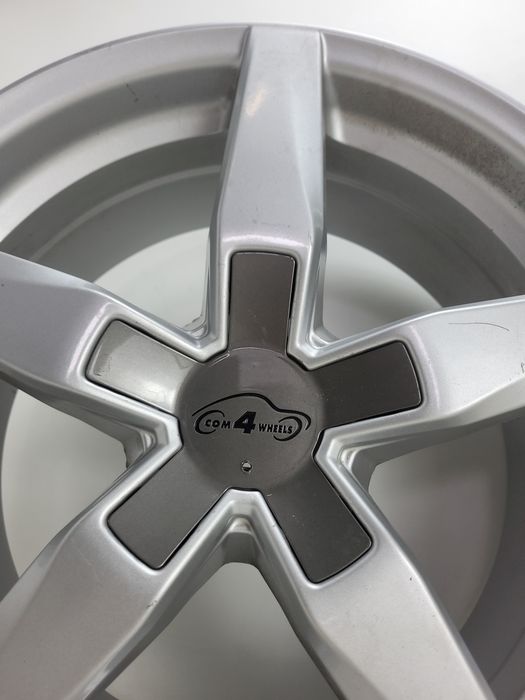 Alufelgi 16" 5x114,3 Suzuki Byd Toyota Kia Hyundai Srebrne 1158