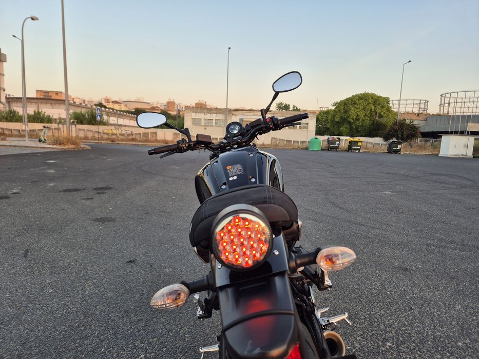 Yamaha XSR 900 80's Black (2020) – Edição Limitada | 14.805 km