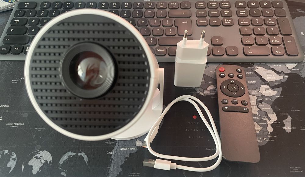 Rzutnik przenośny HDMI, Screen Mirroring, FullHD