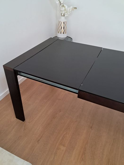 Mesa de jantar extensível