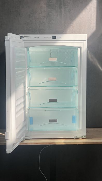 Морозильная камера Miele F 32202 ІДЕАЛ морозилка морозильна камера
