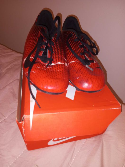 Chuteiras da Nike usadas