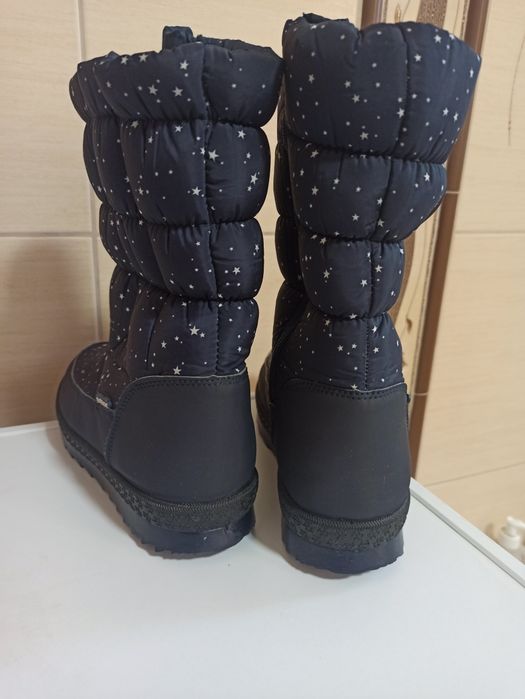 Жіночі чобітки дутіки