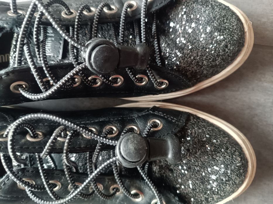 Buty błyszczące 36