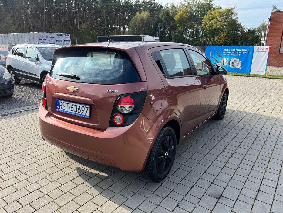 sprzedam chevrolet aveo 1,2 2011 tylko 40000 km