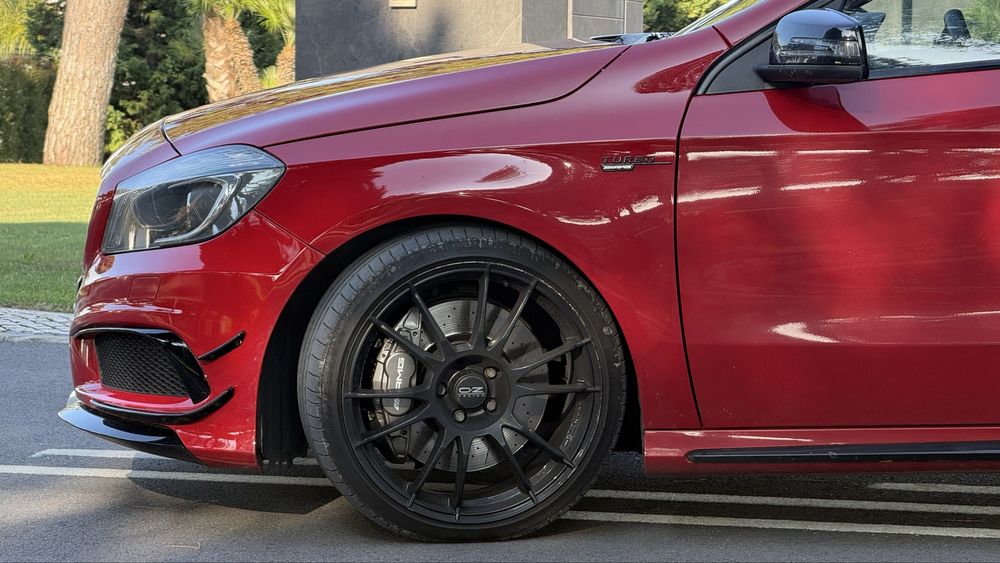 Mercedes A45 Amg
