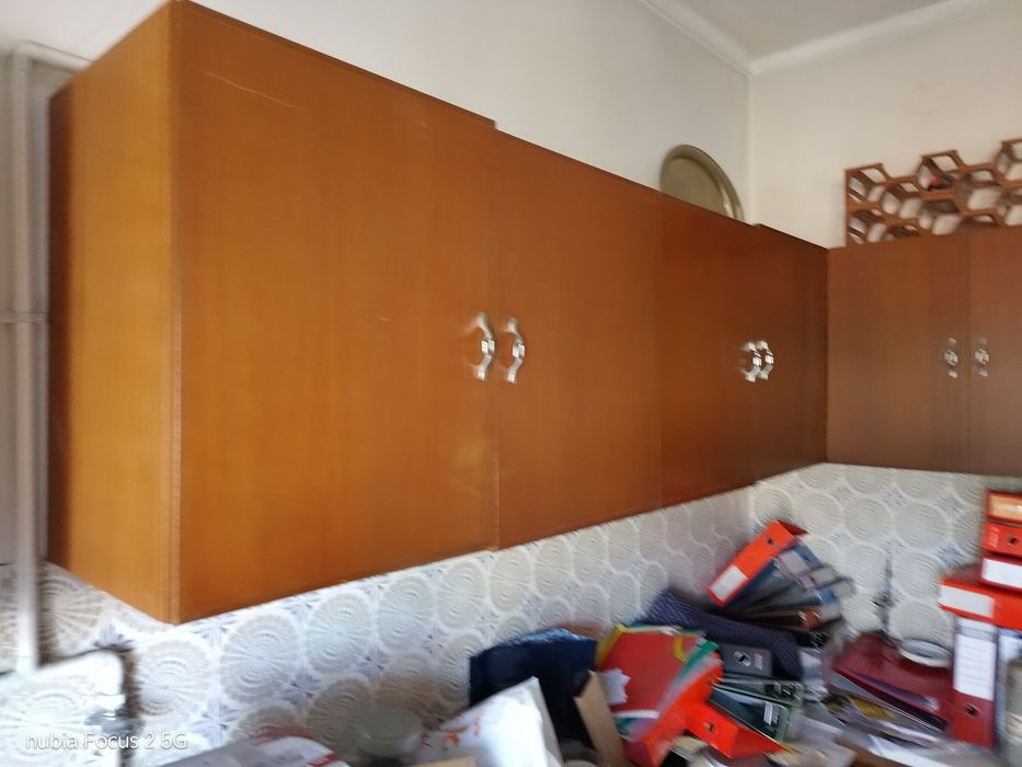 Moveis de cozinha  so partě de cima Sao dois modulos