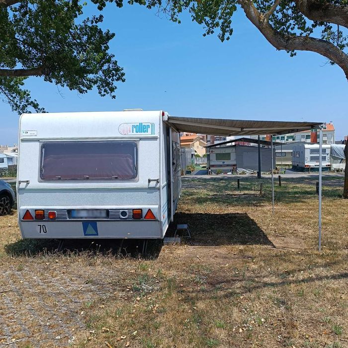 Caravana Sun Roller Sevilha 470 F – Excelente Estado
