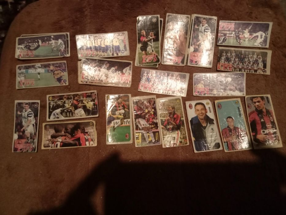 Наклейки від жуйок футбол