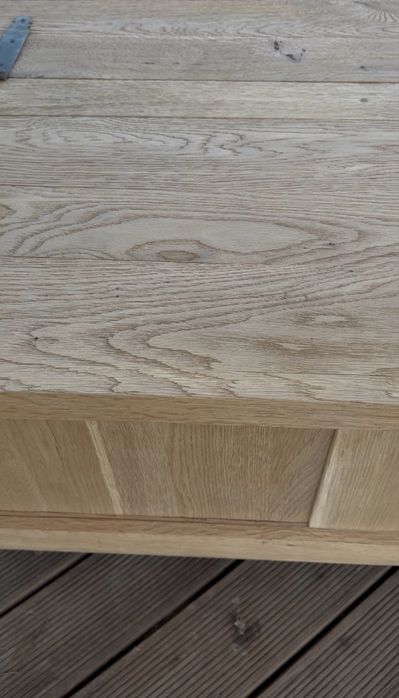 Stolik kawowy / skrzynia , lity dąb