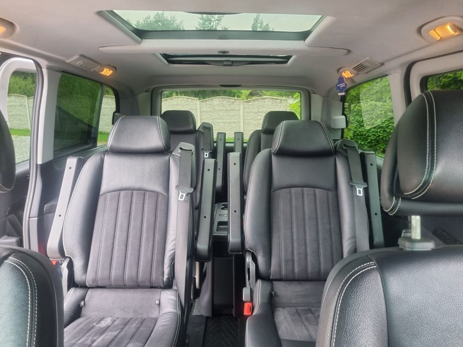 Wynajem busa Mercedes Viano 6 osób