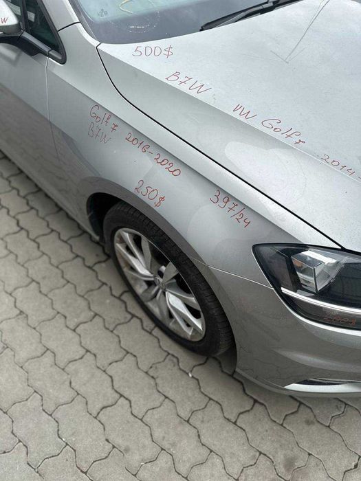 Крило  праве Golf 7 Гольф 7  2014-2020 B7W