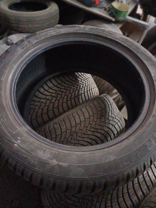 Pneus 235 50 R18