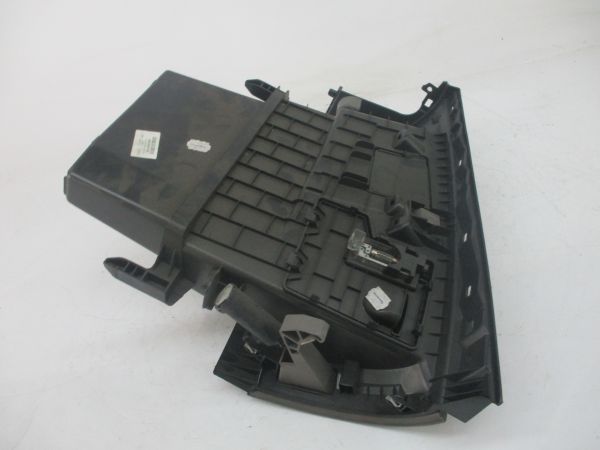 Porta luvas RENAULT Megane III (BZ0_)