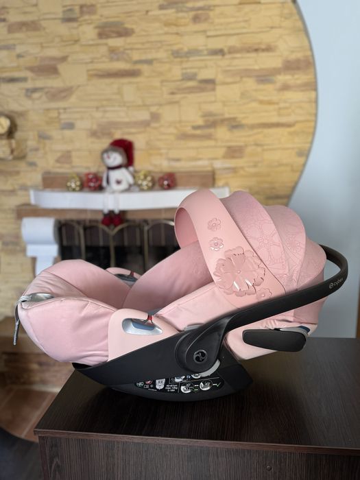 Cybex автокрісло