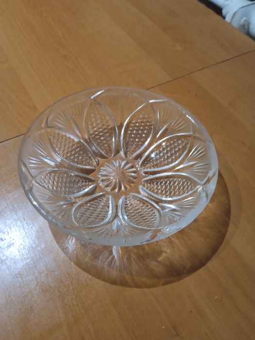 Продам кришталь салатниця