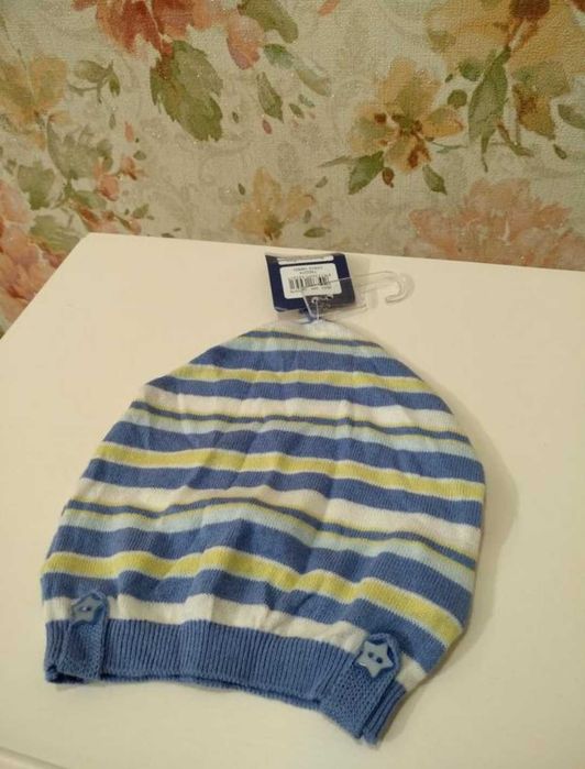 Шапочка фирмы OVS