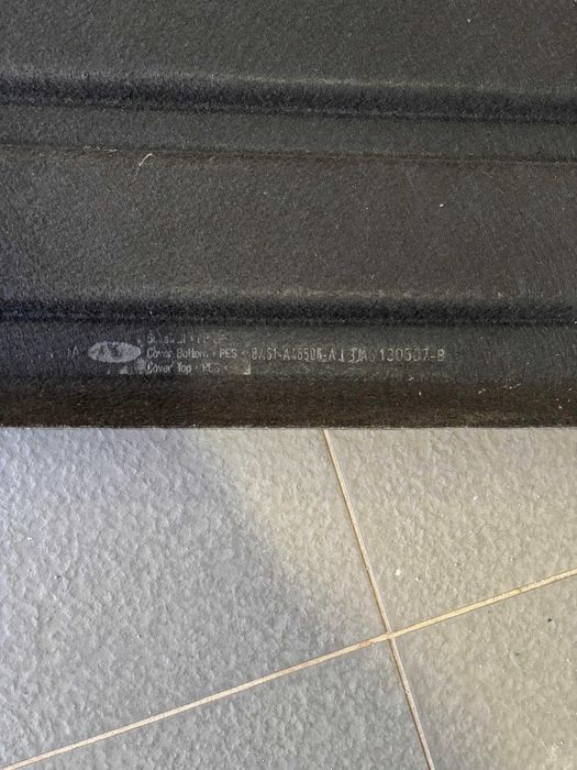 Tampo cortina de mala Ford Fiesta