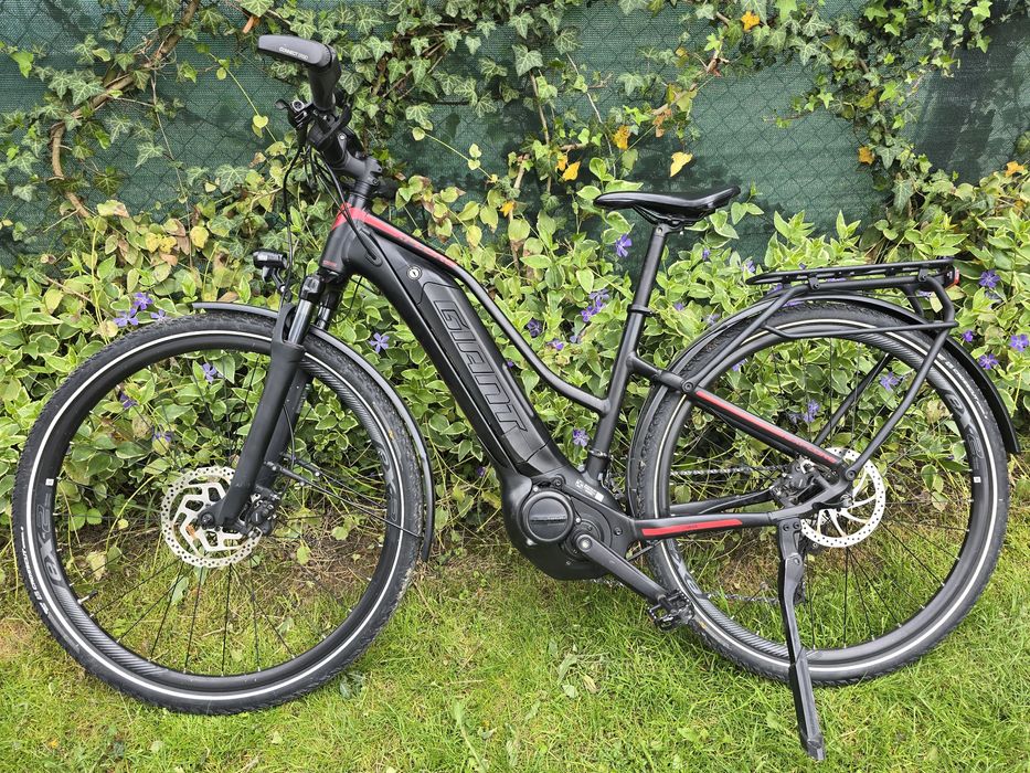Giant Explore E+ | Rozmiar S | Niski Przebieg 3340km | Stan Super! Deore Yamaha
​Opis:
​Na sprzedaż trafia świetny, markowy rower elektryczny trekking
