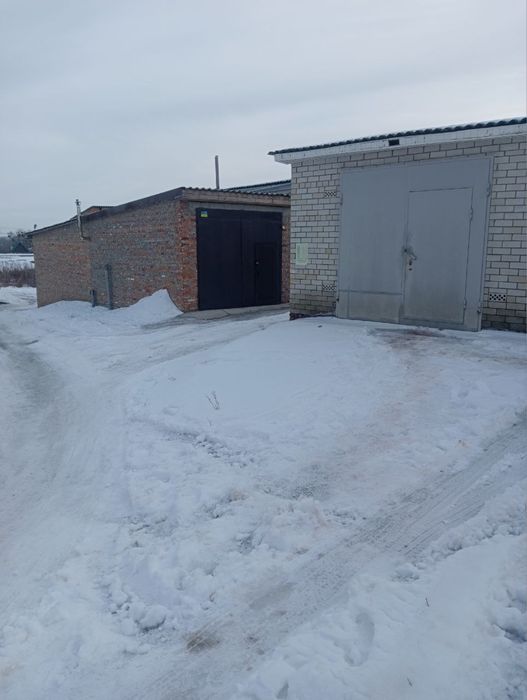 Гараж цегляний продам