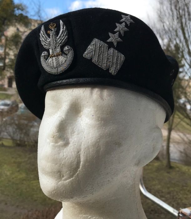 Haft ręczny bajorkiem