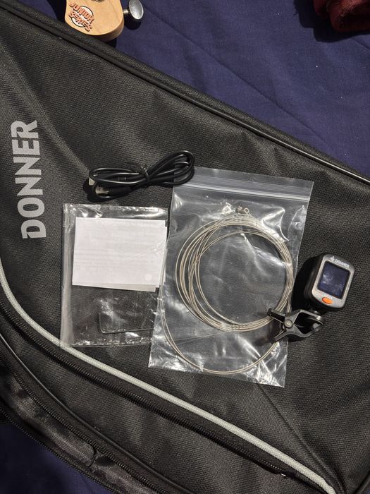 Kit Guitarra e amplificador junior Donner