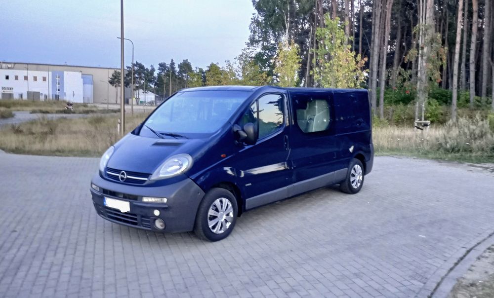 Opel Vivaro 1.9 cdi Holenderka  Maxi Long 6 osobowy klima Brygadowka