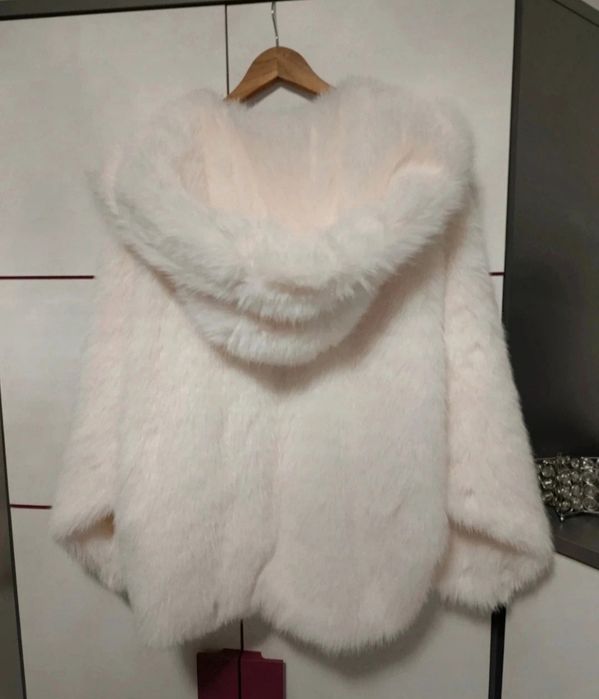 Śliczne futerko z kapturem Shein