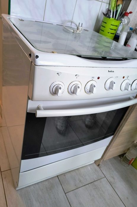 Kuchnia gazowa piekarnik elektryczny 60cm