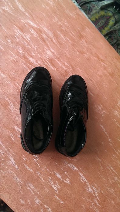 Туфельки на мальчика в прекрасном  состоянии  19 см. Tu School