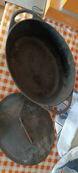 Tacho oval de ferro fundido