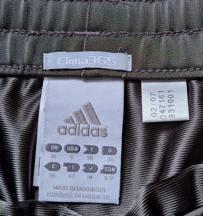 Damskie sportowe szorty za kolano ¾ Adidas rozmiar S 36