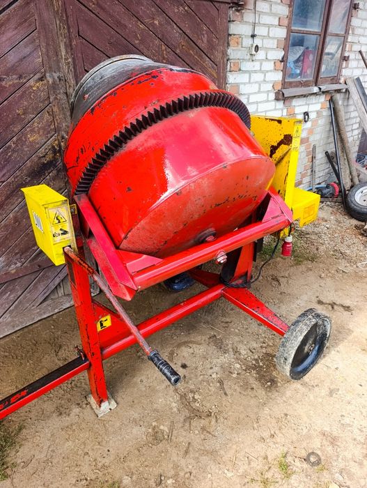 Betoniarka Agro-Wikt Defro 200l  150l
