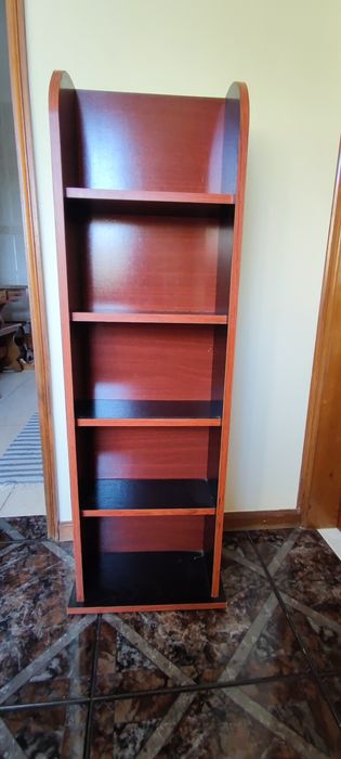 Móvel arrumação livros/cacetes