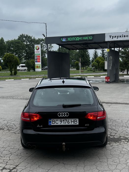 Audi A4B8 2.0d 2010р